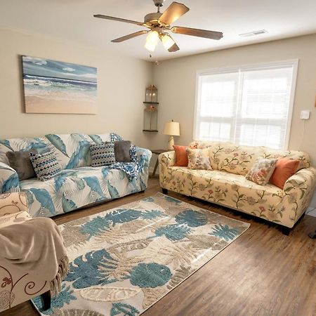 Kannapolis Elegant Townhouse - Pet Friendly Екстер'єр фото
