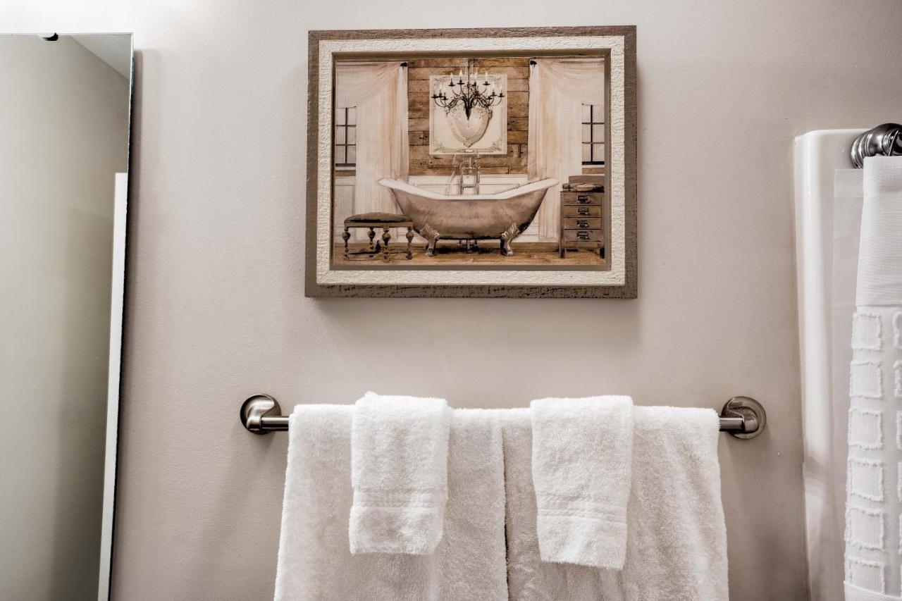 Kannapolis Elegant Townhouse - Pet Friendly Екстер'єр фото